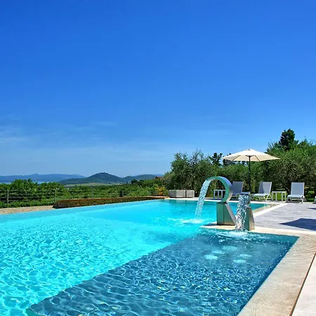 Acquaviva With Panoramic, Private Pool And Gym - By Posarellivillas