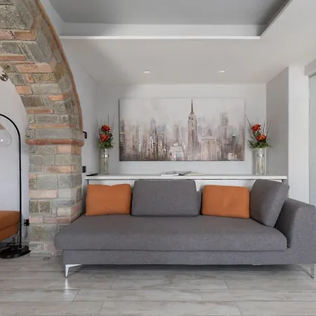 Acquaviva With Panoramic, Private Pool And Gym - By Posarellivillas *