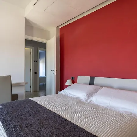 Acquaviva With Panoramic, Private Pool And Gym - By Posarellivillas