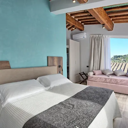 Acquaviva With Panoramic, Private Pool And Gym - By Posarellivillas *