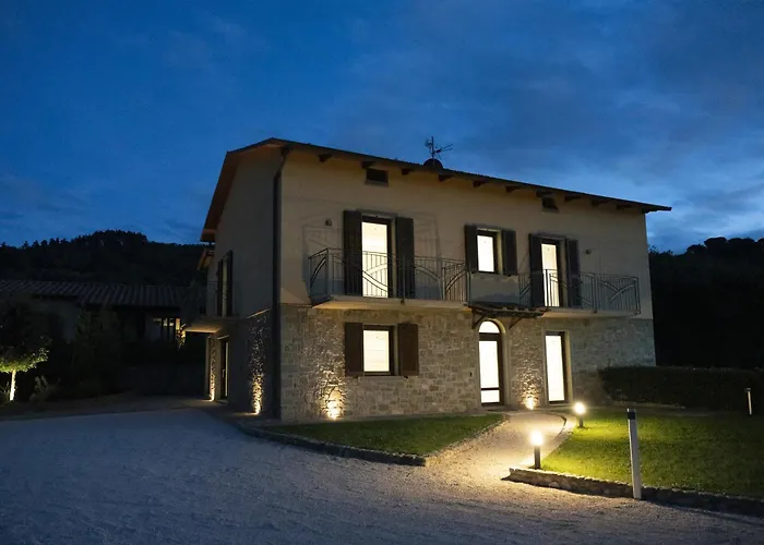 Villa Acquaviva With Panoramic, Private Pool And Gym - By Posarellivillas