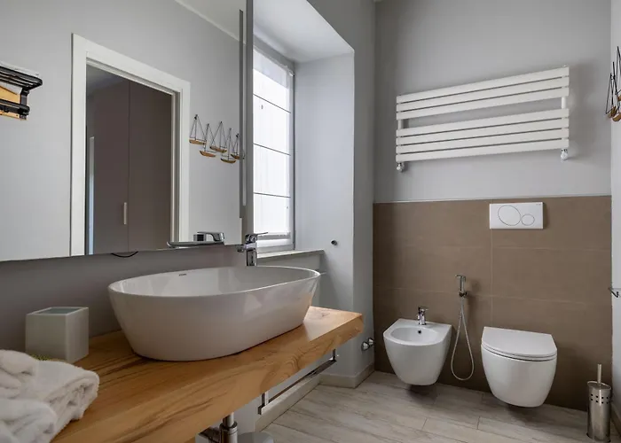 Acquaviva With Panoramic, Private Pool And Gym - By Posarellivillas Villa